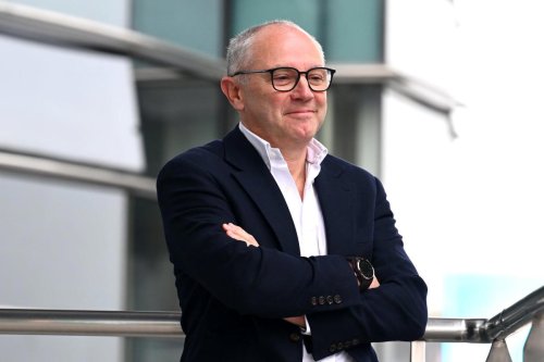 Stefano Domenicali continúa negando la mayor y logra enfadar a los aficionados a la Fórmula 1