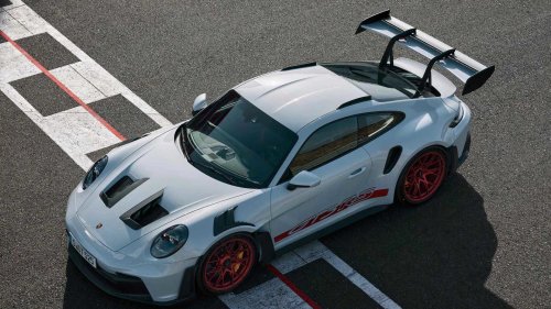 Porsche GT3 RS badge: A symbol of precision engineering