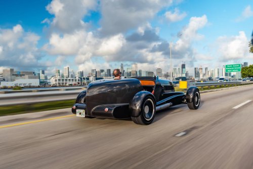 Prueba exclusiva del SP40 Speedster: el muscle car art deco con el que soñaba Ford