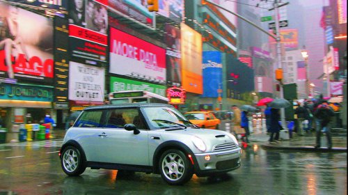 MINI, Mini has been making drivers smile for 25 years today, and I'm so glad