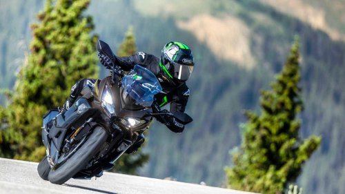 The touring motorcycle with Yamaha smoothness and Suzuki reliability
