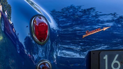 Yes, there's a difference between Austin-Healey Bugeye and Frogeye Sprites