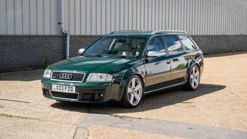 10 fast V8-powered performance cars everyone forgot about