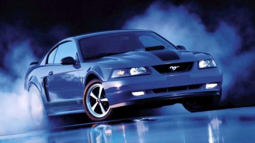 10 fast V8-powered performance cars everyone forgot about