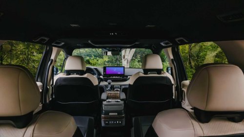 Toyota, Need an efficient minivan? This hybrid Toyota can be had with a discount on the used market