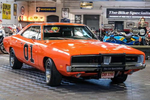 30 head-turning cars from the ’60s