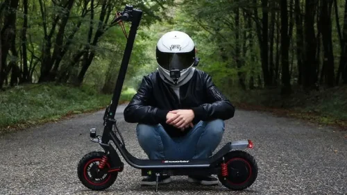 El ridículo fallo de la DGT con la letra 'Q' que ha colapsado la matriculación de los patinetes eléctricos