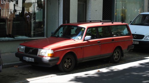 20 unassuming vehicles that became legends