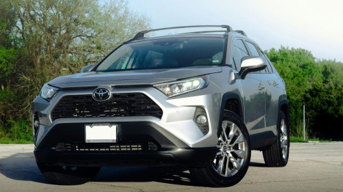 20 best cars for women drivers according to statistics