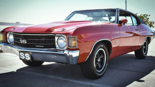 10 greatest muscle cars of all time &amp; 10 modern successors worth owning