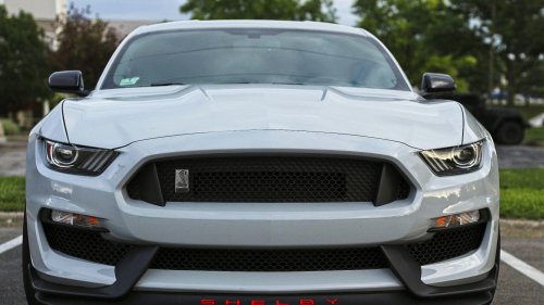10 greatest muscle cars of all time &amp; 10 modern successors worth owning