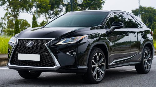 20 best cars for women drivers according to statistics