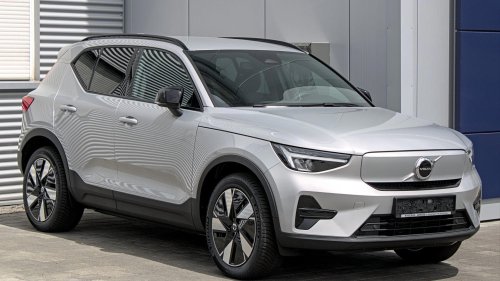 20 best cars for women drivers according to statistics