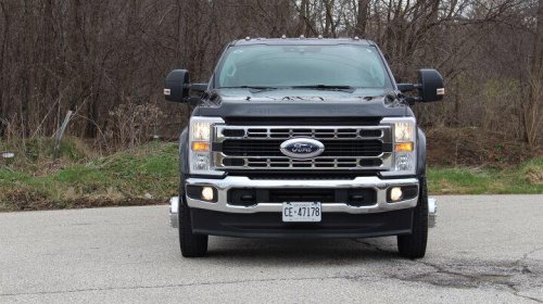 Daily driving a 2026 Ford F-450 dually: 5 pros, 2 cons