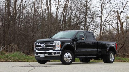 Daily driving a 2026 Ford F-450 dually: 5 pros, 2 cons