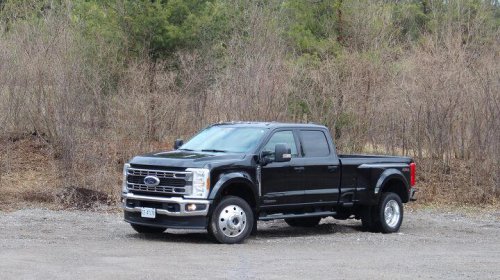 Daily driving a 2026 Ford F-450 dually: 5 pros, 2 cons