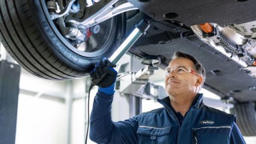 490 euros al año en Mercedes y 160 en Hyundai: la OCU destapa un abismo al pasar por el taller