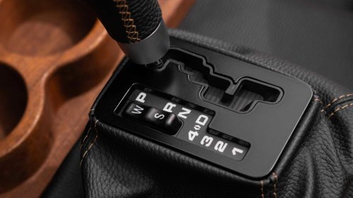 What does the 'L' mean on a gear shift?