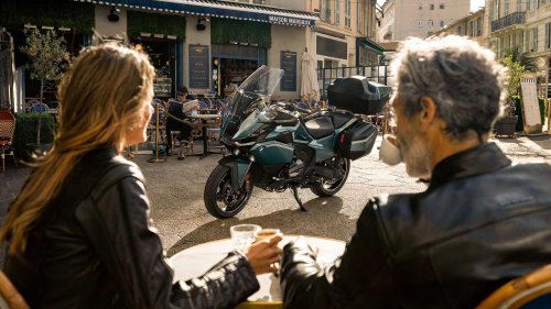 The R 1300 RT: A luxury tourer that's easy to ride and trust