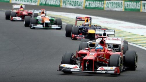 “Solo 8 puntos separan a Alonso de 5 títulos mundiales”: lo que los expertos dicen sobre su carrera