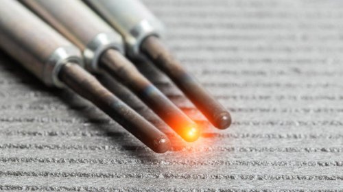 Diesel engine glow plugs vs intake heaters: What's the difference?