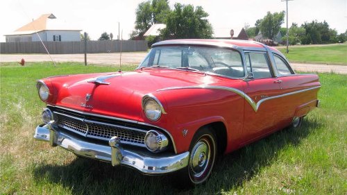 The overbuilt sedan that refused to follow the rules