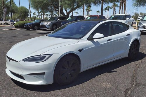 Tesla Model S Plaid review from 2021 still calls it a futuristic benchmark