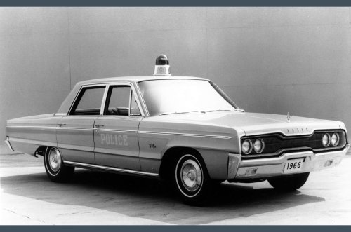 En imágenes: coches de policía estadounidenses del pasado y del presente