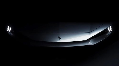 日産スカイライン新型ティザー公開、丸型テールランプ復活と450psエンジンで「あの頃」を超えにくる