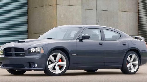 10 V8 sedans and SUVs we miss