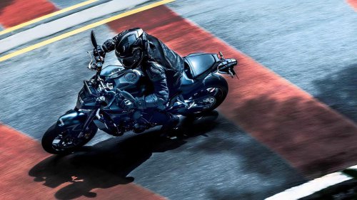 The middleweight naked bike that can do it all