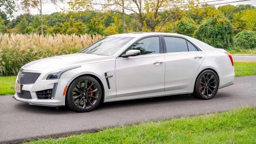 10 V8 sedans and SUVs we miss