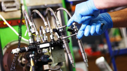 What might cause a diesel engine to lose power (and possible fixes)