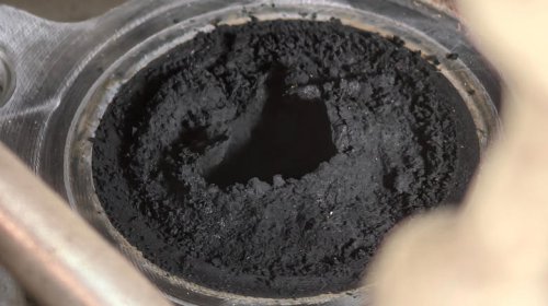 What might cause a diesel engine to lose power (and possible fixes)