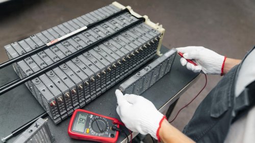 3 of the most common problems drivers have with hybrid batteries