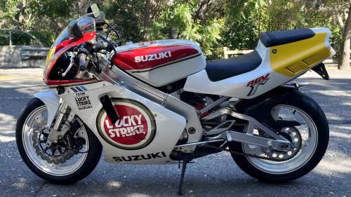 Suzuki RGV250: Why this two-stroke was faster than modern superbikes