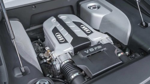 Audi, Lamborghini, Audi R8 vs Lamborghini Huracán: Same performance, double depreciation