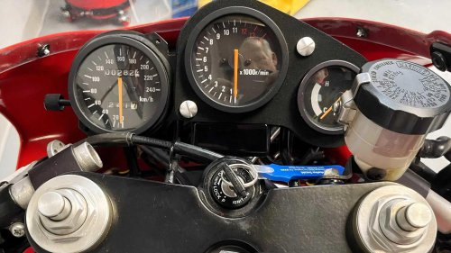 Suzuki RGV250: Why this two-stroke was faster than modern superbikes