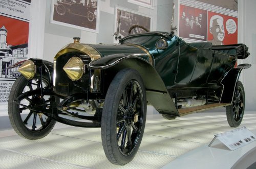 The first-ever cars of the world's most famous automakers