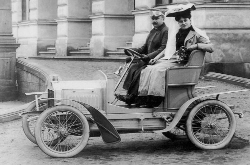 The first-ever cars of the world's most famous automakers
