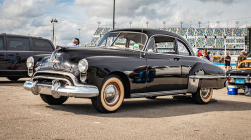 Oldsmobile, Everything to know about the Oldsmobile Rocket 88 V8 engine