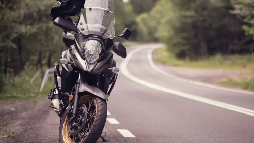 El checklist imprescindible para tu moto antes de primavera: de la batería al aceite