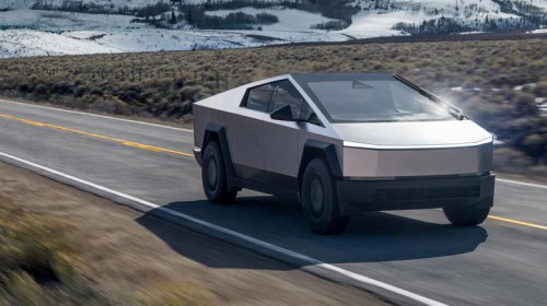 Toyota, Ford, The safest large pickup in 2026 isn't a Toyota or Ford, according to the IIHS