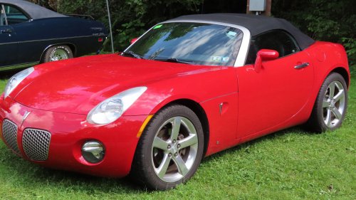 20 cars that everyone thought would become collectibles but somehow aren’t