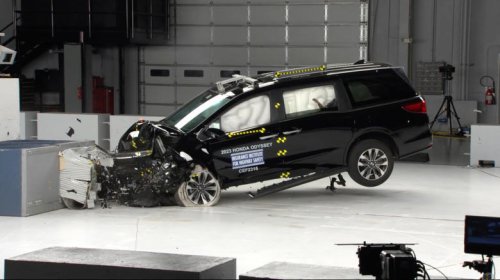Honda, Honda Odyssey, Honda recalls 440,830 Odyssey minivans for rear curtain airbags that may deploy after hitting a pothole