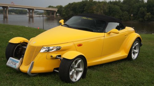 20 cars that everyone thought would become collectibles but somehow aren’t