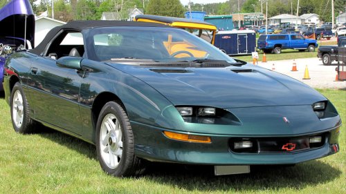 20 cars that everyone thought would become collectibles but somehow aren’t