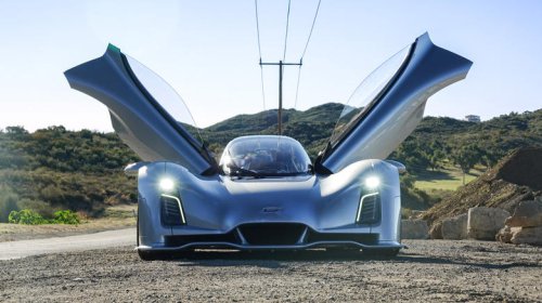 Driving Czinger's $2.7m hypercar makes you feel like a fighter pilot