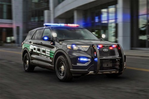 En imágenes: coches de policía estadounidenses del pasado y del presente