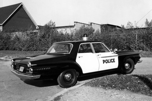 En imágenes: coches de policía estadounidenses del pasado y del presente